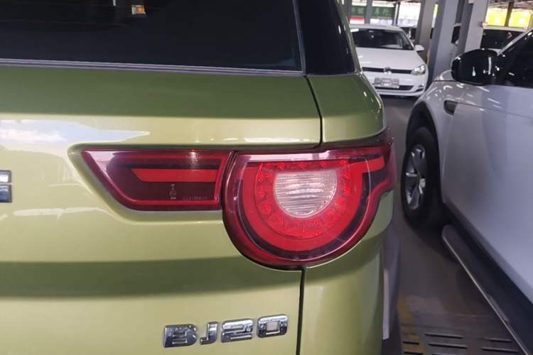 Used BAIC Off-Road BJ20 2018 1.5T Manual Luxury Edition Right Rear Taillight