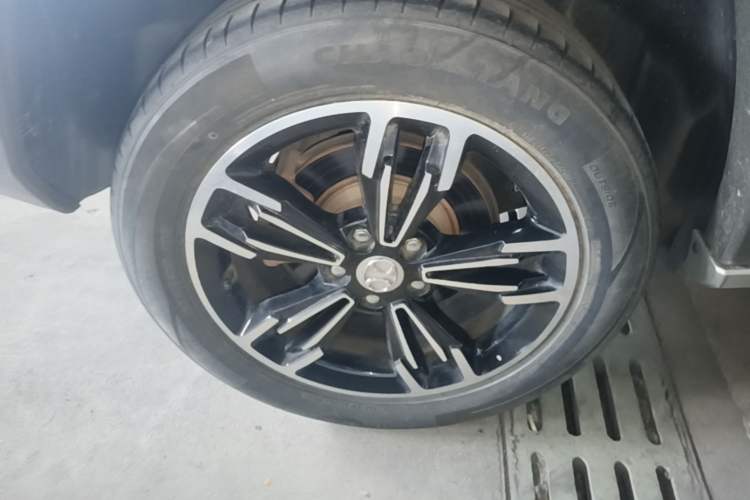 Used BAIC Off-Road BJ20 2018 1.5T Manual Luxury Edition Right Rear Wheel Hub
