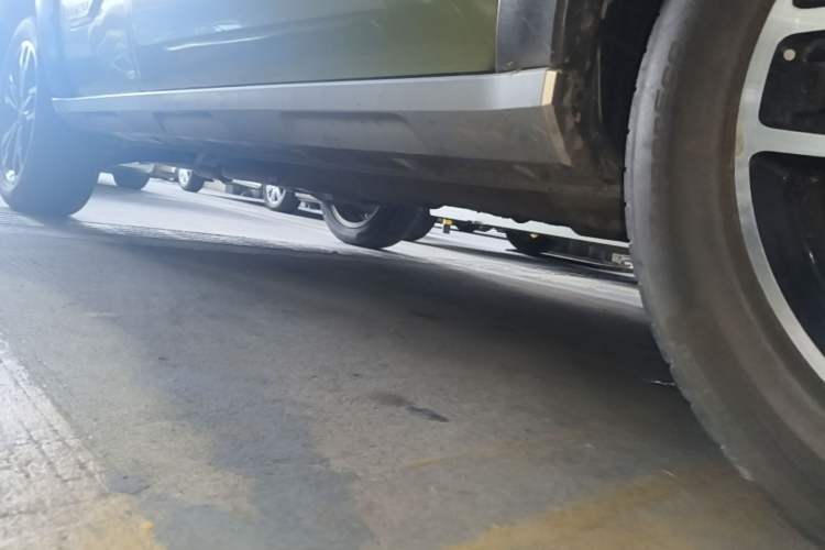 Used BAIC Off-Road BJ20 2018 1.5T Manual Luxury Edition Right Side Sill