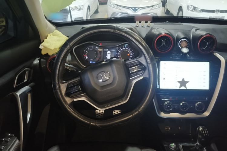 Used BAIC Off-Road BJ20 2018 1.5T Manual Luxury Edition Steering Wheel