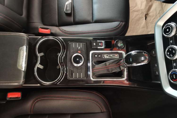 Used BAIC Off-Road BJ20 2018 1.5T CVT Luxury Model Gear Lever