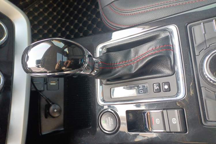 Used BAIC Off-Road BJ20 2018 1.5T CVT Luxury Model Gear Lever