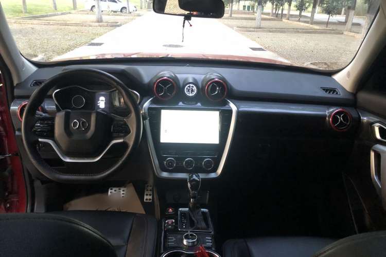 Used BAIC Off-Road BJ20 2018 1.5T CVT Luxury Model Interior 1
