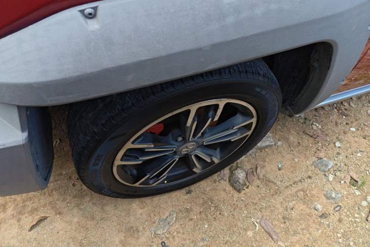 Used BAIC Off-Road BJ20 2018 1.5T CVT Luxury Model Left Front Wheel Hub