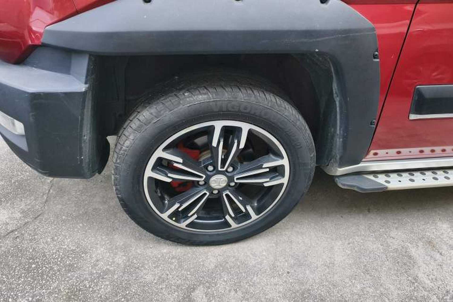 Used BAIC Off-Road BJ20 2018 1.5T CVT Luxury Model Left Front Wheel Hub