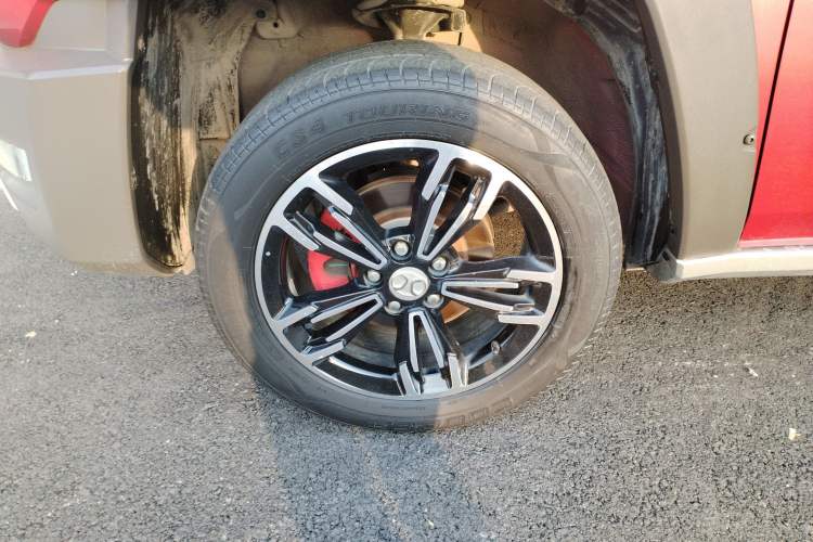 Used BAIC Off-Road BJ20 2018 1.5T CVT Luxury Model Left Front Wheel Hub