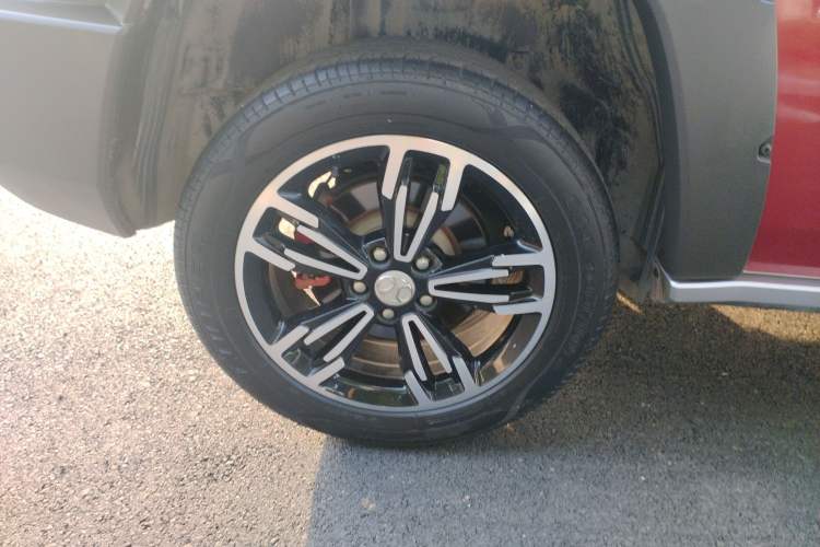 Used BAIC Off-Road BJ20 2018 1.5T CVT Luxury Model Right Rear Wheel Hub