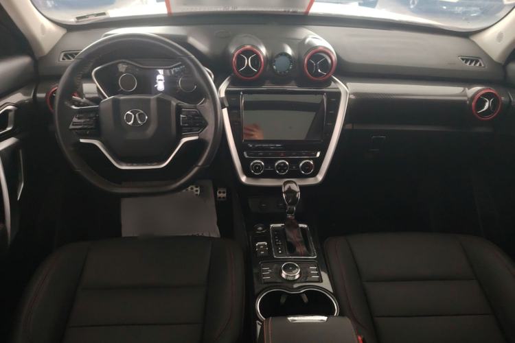 Used BAIC Off-Road BJ20 2018 1.5T CVT Luxury Model Center Console