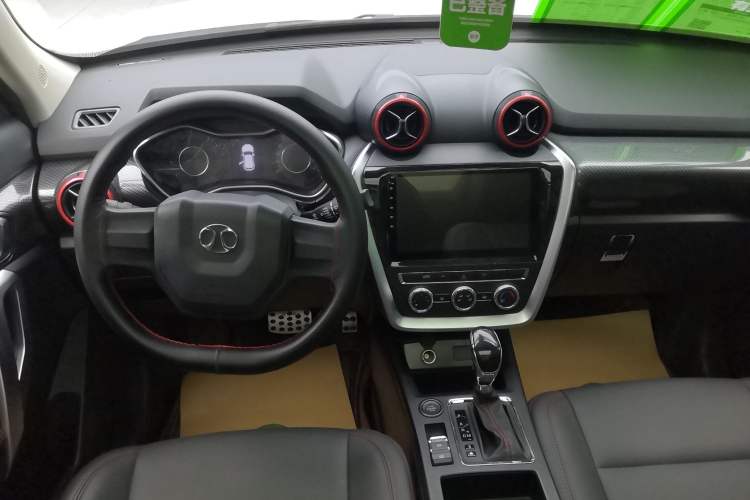Used BAIC Off-Road BJ20 2018 1.5T CVT Elite Model Center Console