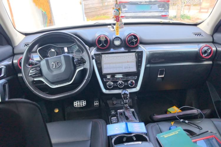Used BAIC Off-Road BJ20 2018 1.5T CVT Luxury Model Center Console