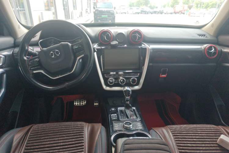 Used BAIC Off-Road BJ20 2018 1.5T CVT Luxury Model Center Console
