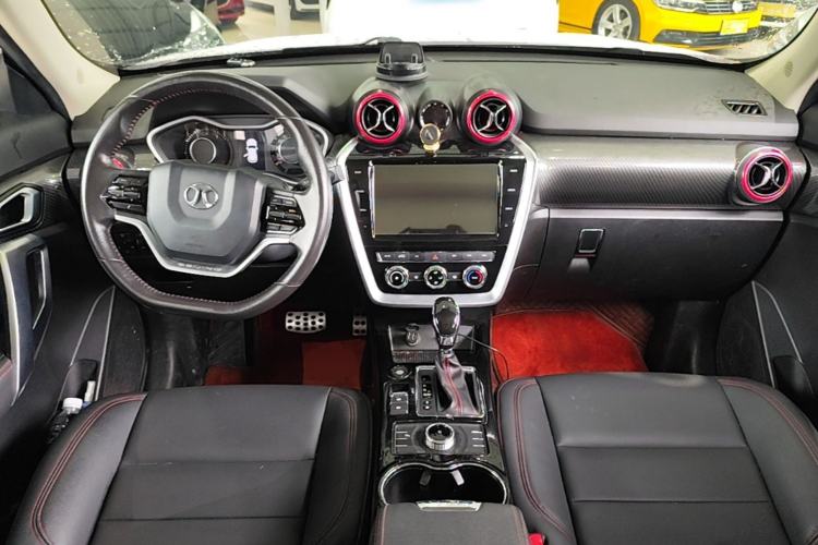 Used BAIC Off-Road BJ20 2018 1.5T CVT Luxury Model Center Console