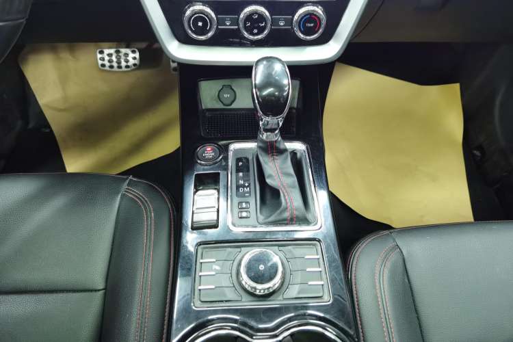 Used BAIC Off-Road BJ20 2018 1.5T CVT Luxury Model Gear Lever