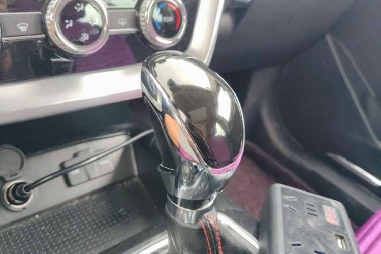 Used BAIC Off-Road BJ20 2018 1.5T CVT Luxury Model Gear Lever