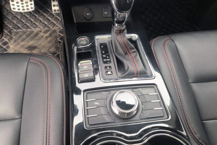 Used BAIC Off-Road BJ20 2018 1.5T CVT Luxury Model Gear Lever