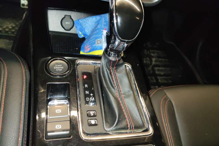 Used BAIC Off-Road BJ20 2018 1.5T CVT Luxury Model Gear Lever