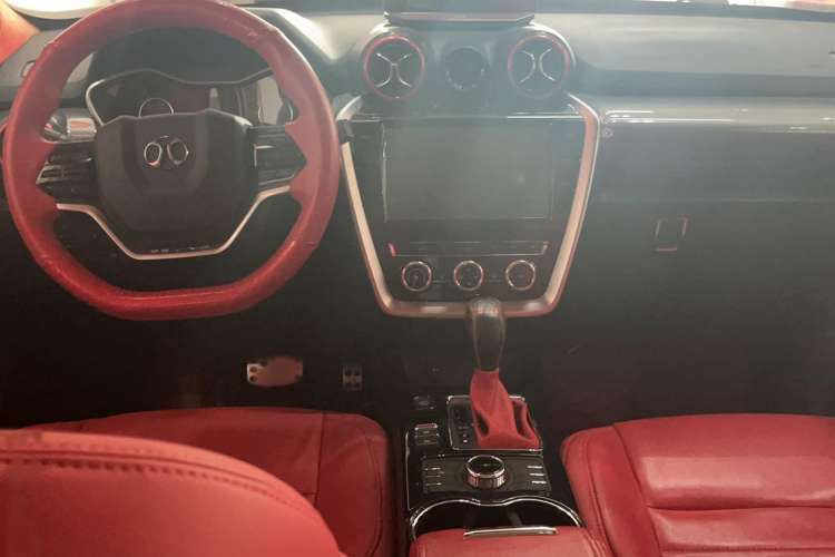 Used BAIC Off-Road BJ20 2018 1.5T CVT Luxury Model Interior 3