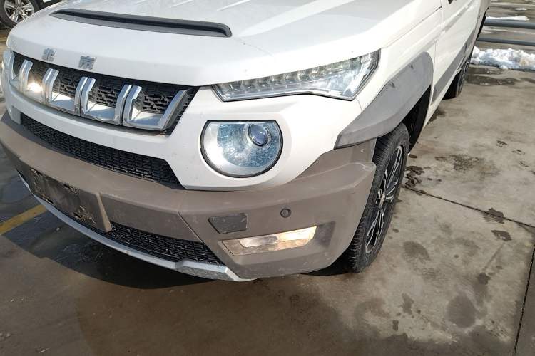 Used BAIC Off-Road BJ20 2018 1.5T Manual Luxury Edition Left Front Headlight