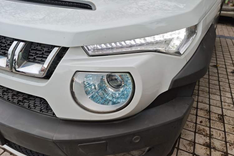 Used BAIC Off-Road BJ20 2018 1.5T CVT Luxury Model Left Front Headlight