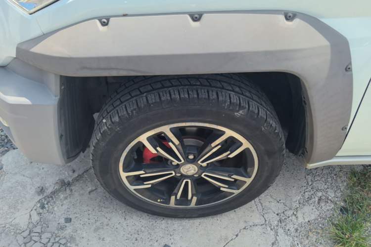 Used BAIC Off-Road BJ20 2018 1.5T CVT Luxury Model Left Front Wheel Hub