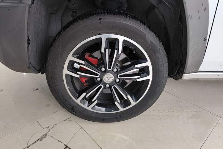 Used BAIC Off-Road BJ20 2018 1.5T CVT Luxury Model Left Front Wheel Hub