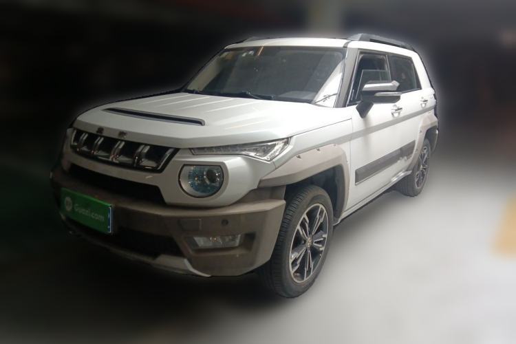 Used BAIC Off-Road BJ20 2018 1.5T Manual Luxury Edition Guazi used car, China used car export, Used car for sale, Used  cars, Cheapest cars for sale