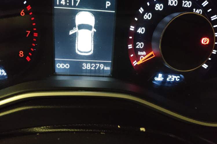 Used BAIC Off-Road BJ20 2018 1.5T CVT Luxury Model Odometer Close Up