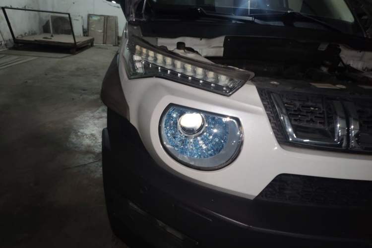Used BAIC Off-Road BJ20 2018 1.5T CVT Luxury Model Right Front Headlight