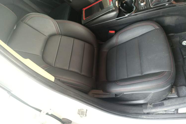 Used BAIC Off-Road BJ20 2018 1.5T CVT Luxury Model Right Front Seat