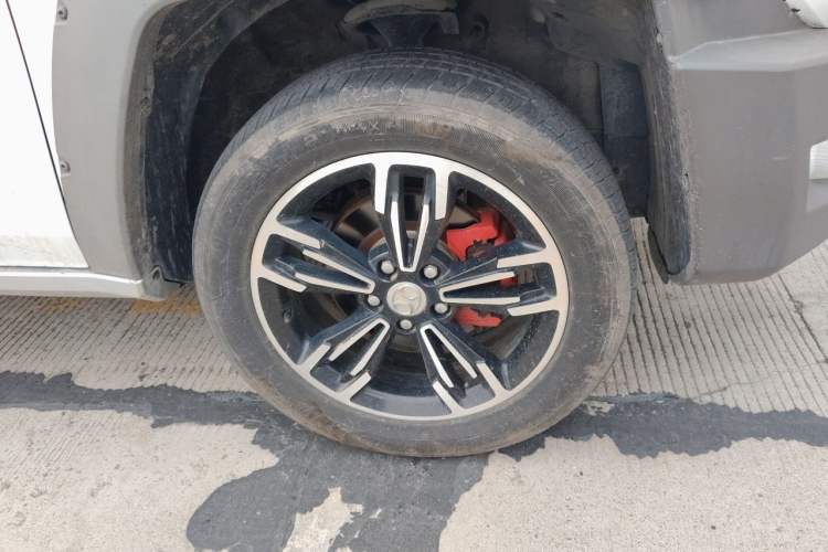 Used BAIC Off-Road BJ20 2018 1.5T CVT Luxury Model Right Front Wheel Hub