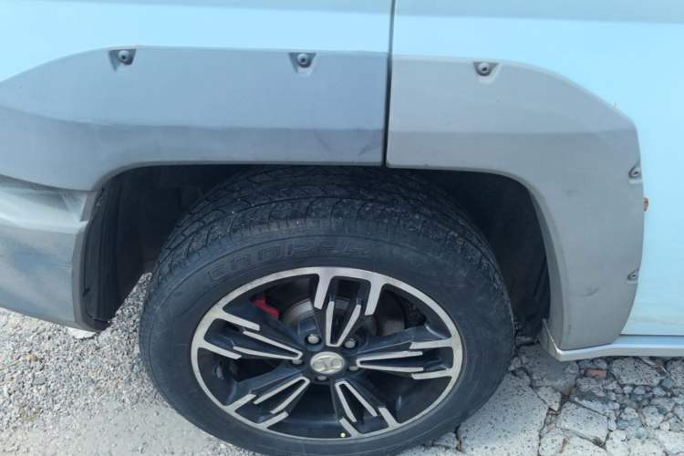Used BAIC Off-Road BJ20 2018 1.5T CVT Luxury Model Right Rear Wheel Hub