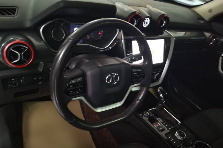 Used BAIC Off-Road BJ20 2018 1.5T CVT Luxury Model Steering Wheel