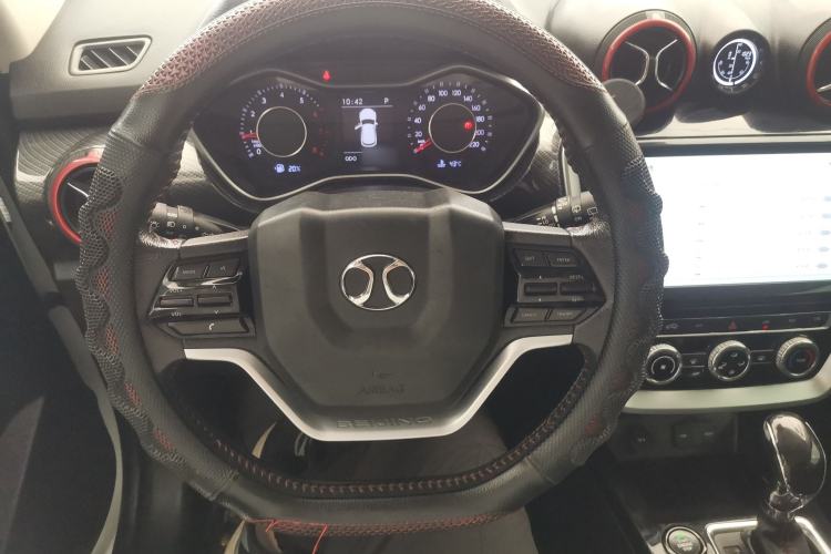 Used BAIC Off-Road BJ20 2018 1.5T CVT Luxury Model Steering Wheel