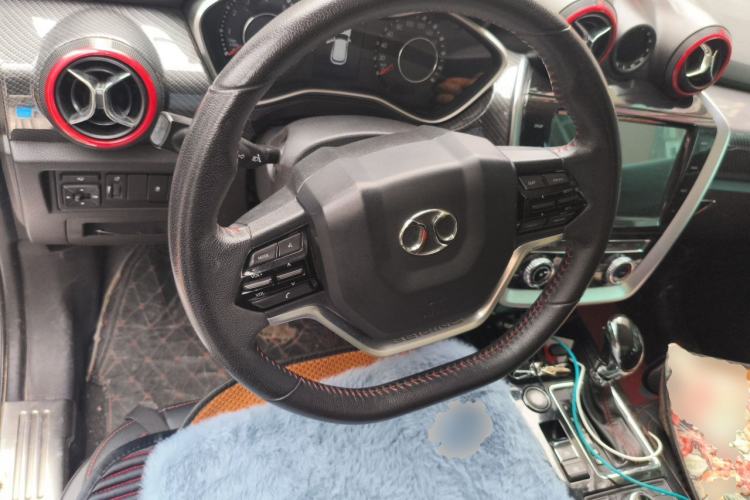 Used BAIC Off-Road BJ20 2018 1.5T CVT Luxury Model Steering Wheel
