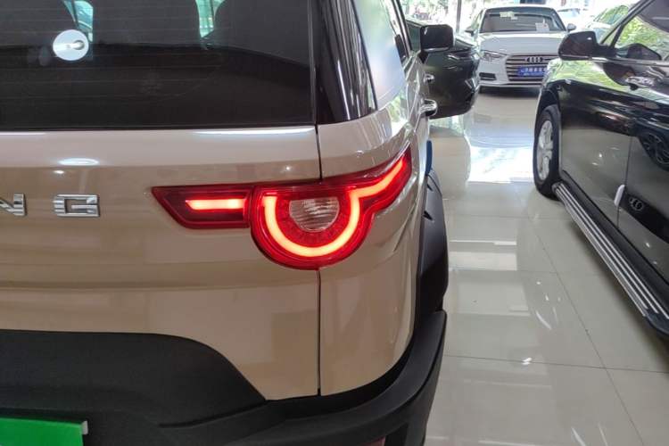 Used BAIC Off-Road BJ20 2018 1.5T CVT Luxury Model Exterior 3