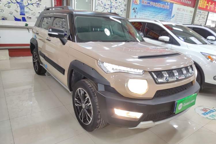 Used BAIC Off-Road BJ20 2018 1.5T CVT Luxury Model Front Right 45 Deg
