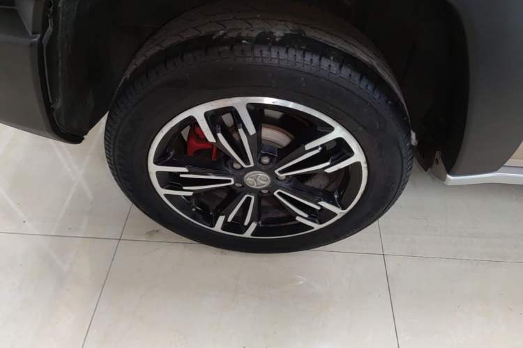 Used BAIC Off-Road BJ20 2018 1.5T CVT Luxury Model Right Rear Wheel Hub