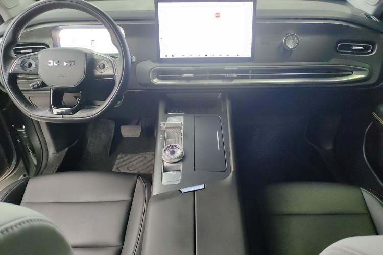 Used BAIC Off-Road BJ30 2024 1.5T Light Wilderness Pro Edition Audio And AC Panel