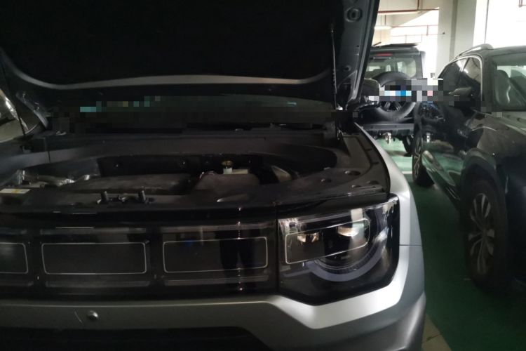 Used BAIC Off-Road BJ30 2024 1.5T Magic Electric Drive Advanced Version Engine Bay Left