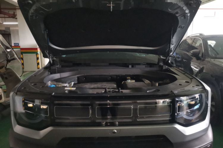 Used BAIC Off-Road BJ30 2024 1.5T Magic Electric Drive Advanced Version Engine Bay