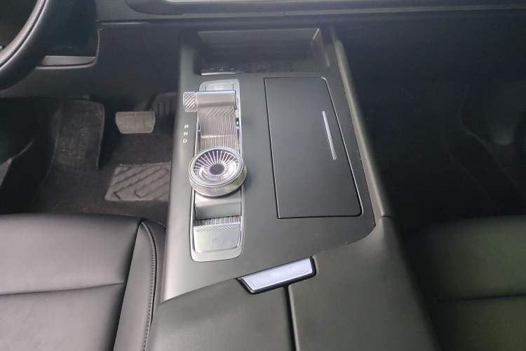 Used BAIC Off-Road BJ30 2024 1.5T Light Wilderness Pro Edition Gear Lever