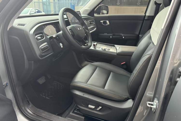 Used BAIC Off-Road BJ30 2024 1.5T Light Wilderness Pro Edition Interior 3