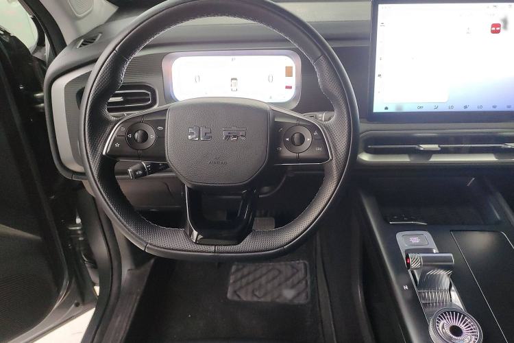 Used BAIC Off-Road BJ30 2024 1.5T Light Wilderness Pro Edition Steering Wheel