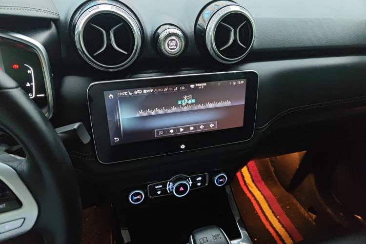 Used BAIC Off-Road BJ30 2021 1.5T Wolf Xiaoye Edition Audio And AC Panel