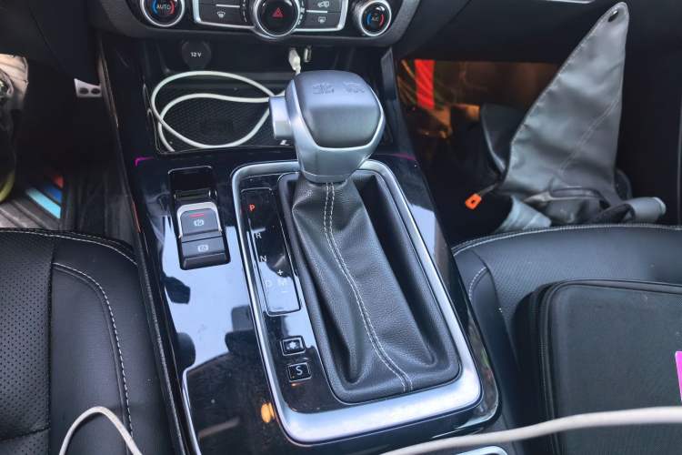 Used BAIC Off-Road BJ30 2021 1.5T Wolf Xiaoye Edition Gear Lever