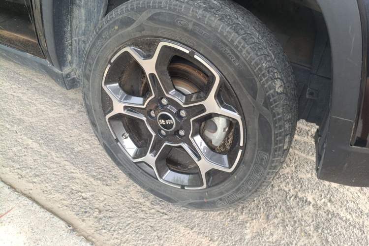 Used BAIC Off-Road BJ30 2021 1.5T Wolf Xiaoben Edition Right Front Wheel Hub