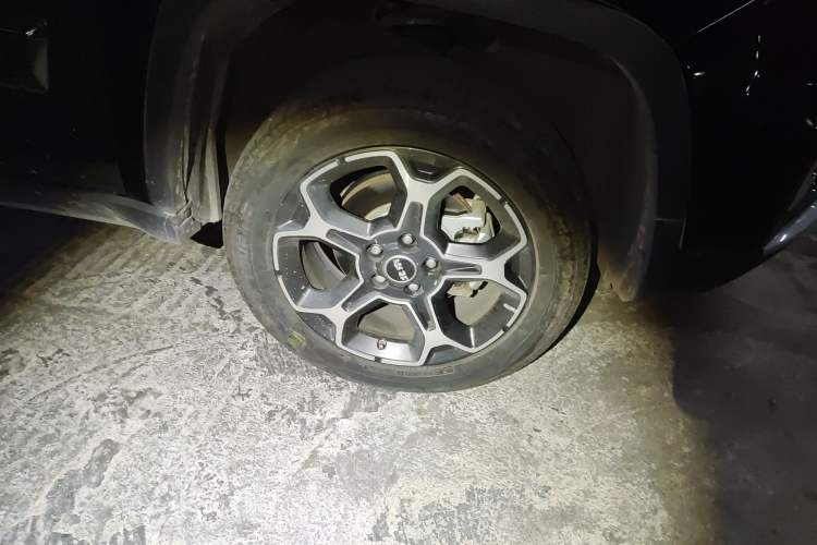 Used BAIC Off-Road BJ30 2021 1.5T Wolf Xiaoben Edition Right Front Wheel Hub