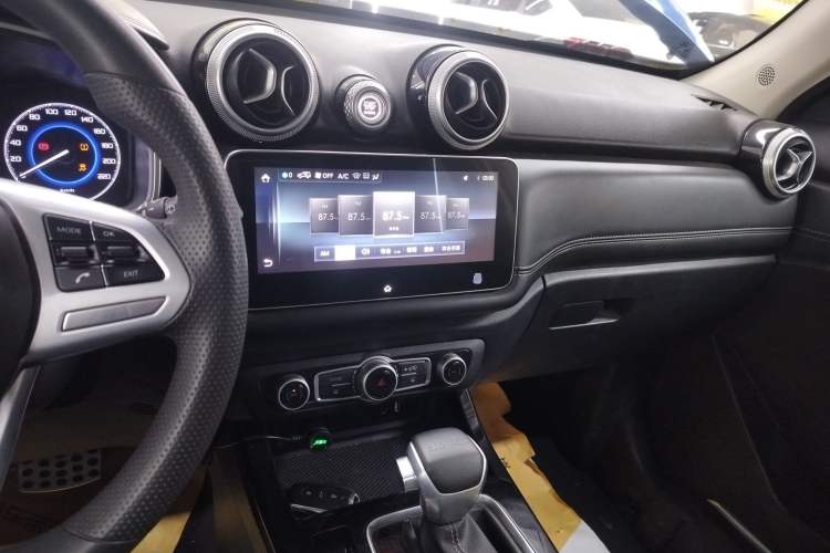 Used BAIC Off-Road BJ30 2021 1.5T Wolf Xiaomei Edition Audio And AC Panel