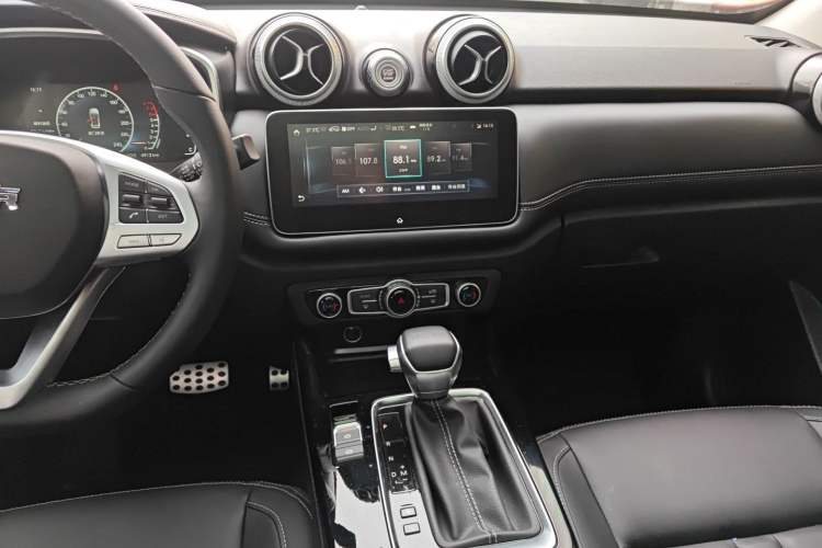 Used BAIC Off-Road BJ30 2021 1.5T Wolf Xiaoben Edition Audio And AC Panel