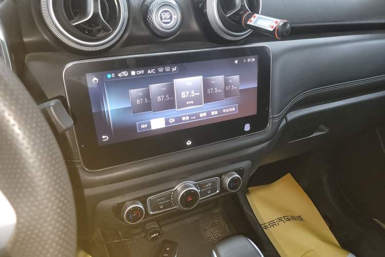Used BAIC Off-Road BJ30 2021 1.5T Wolf Xiaomei Edition Audio And AC Panel